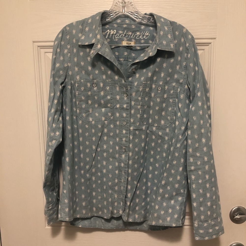Madewell chambray medium button down shirt